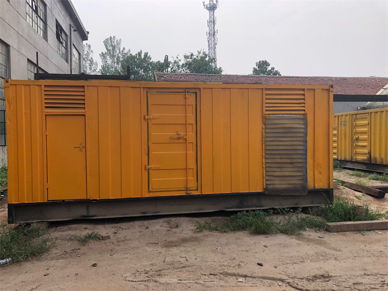 泰宁发电机出租进行负载测试时，电瓶电量不足的具体判断标准是什么？